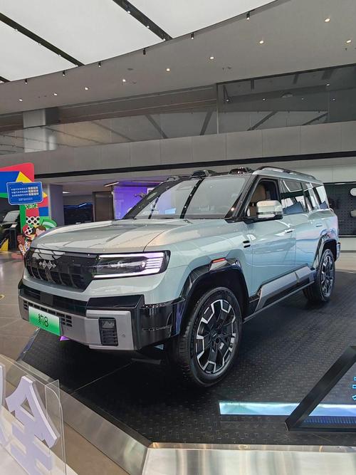 东莞175比亚迪方程豹硬派越野的爆款，英菲尼迪35周年与你共成长